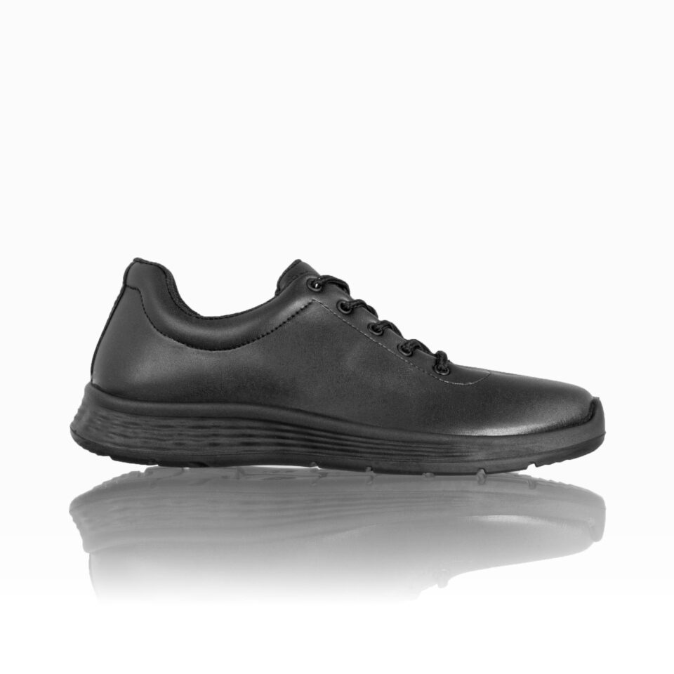 Zapato Microfibra Negra Con Puntera