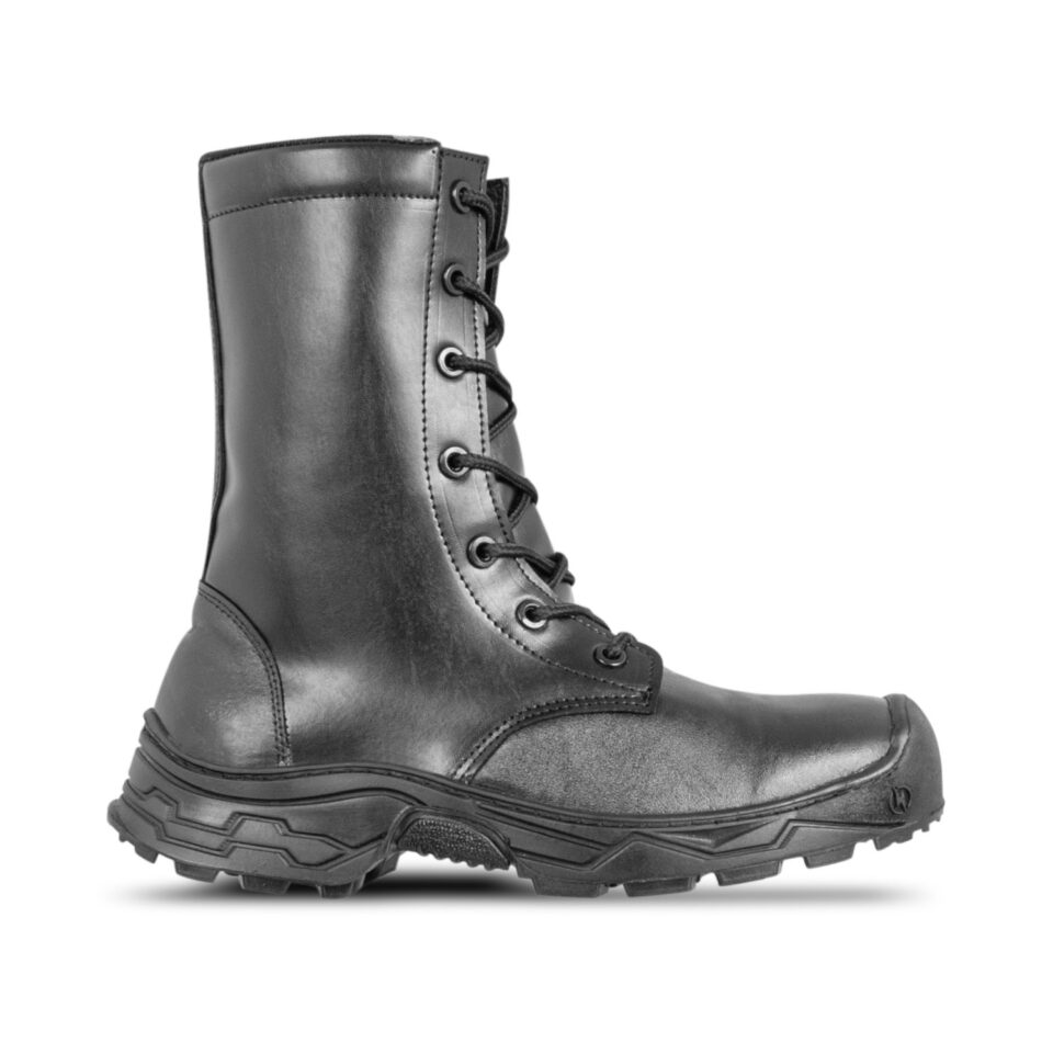 Bota Militar en Micropiel, Suela en Cuacho Cementada, Con Puntera en Composite