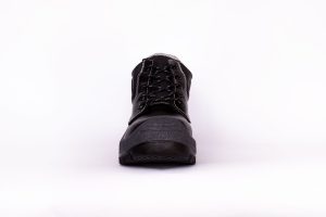 900-01-Bota-Negra_03