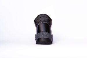 900-01-Bota-Negra_05
