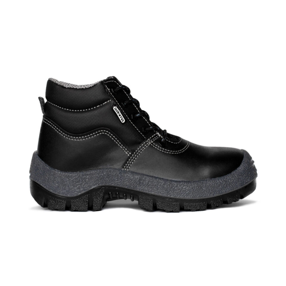 Bota En Cuero Negro