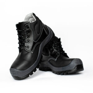 951-01-Bota-Negra-Composición-06